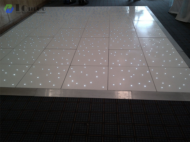 White Starlit Dance Floor – 18*16 ft